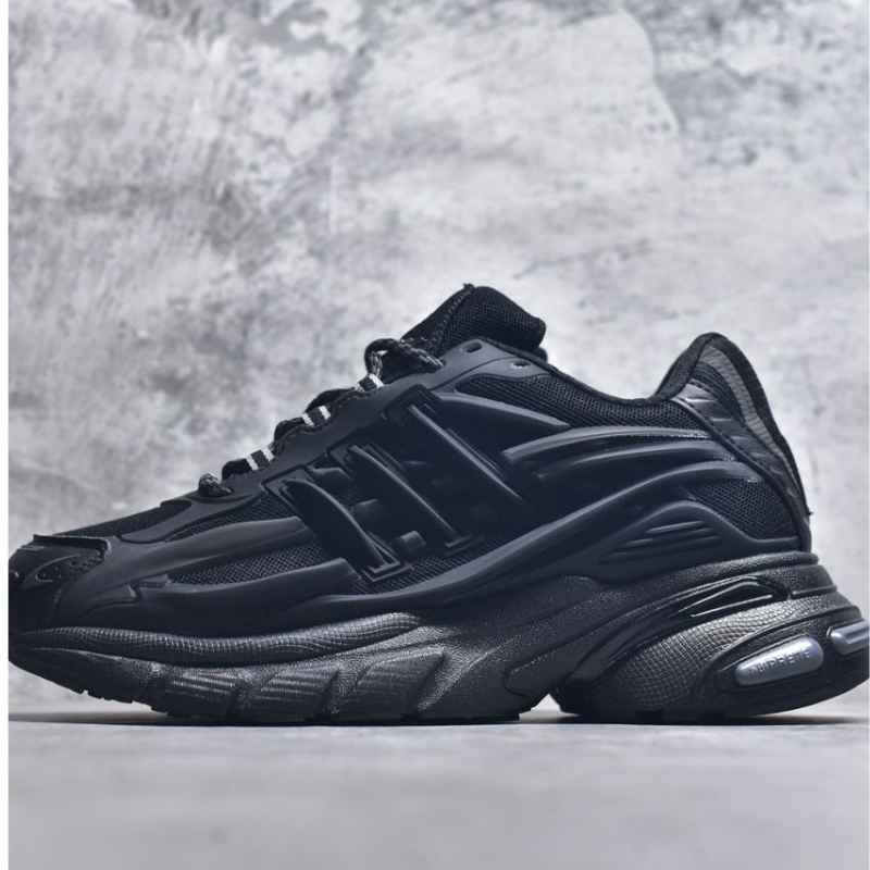 Pharrell Williams x Adidas Adistar Jellyfish Triple Black