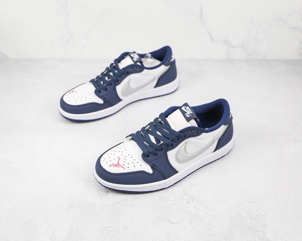 Jordan 1 Low SB MidNight Navy