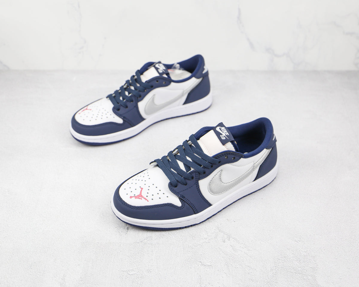 Jordan 1 Low SB MidNight Navy