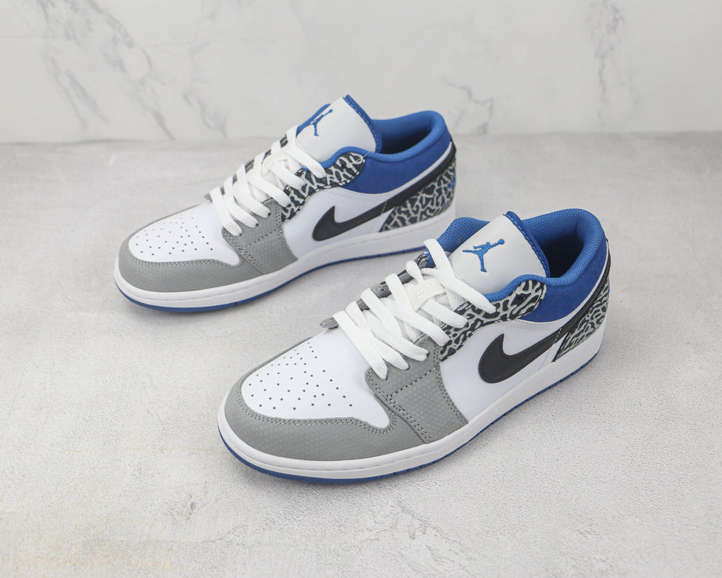 Jordan 1 Low SE True Blue