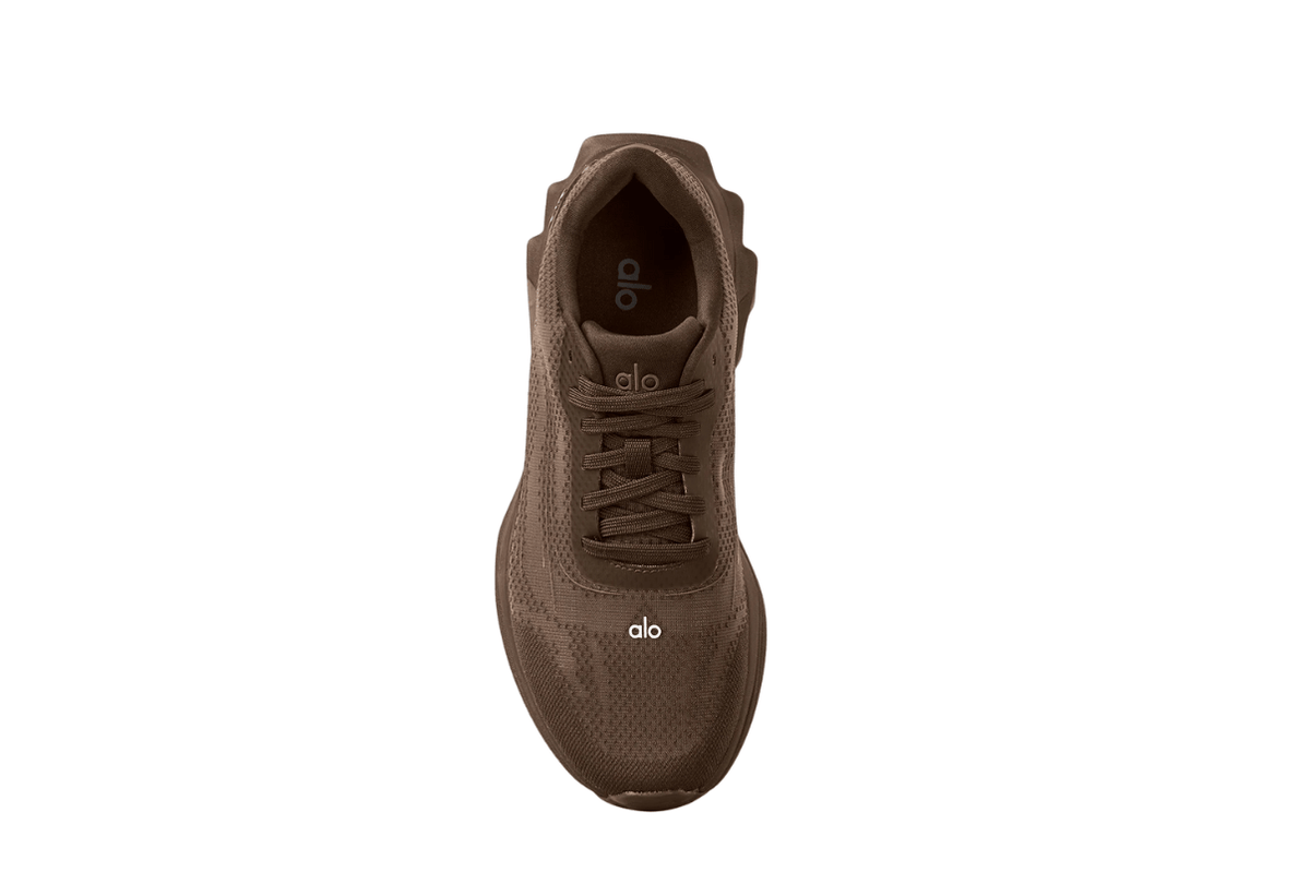 Tênis Alo Yoga ALO Runner Espresso Marrom