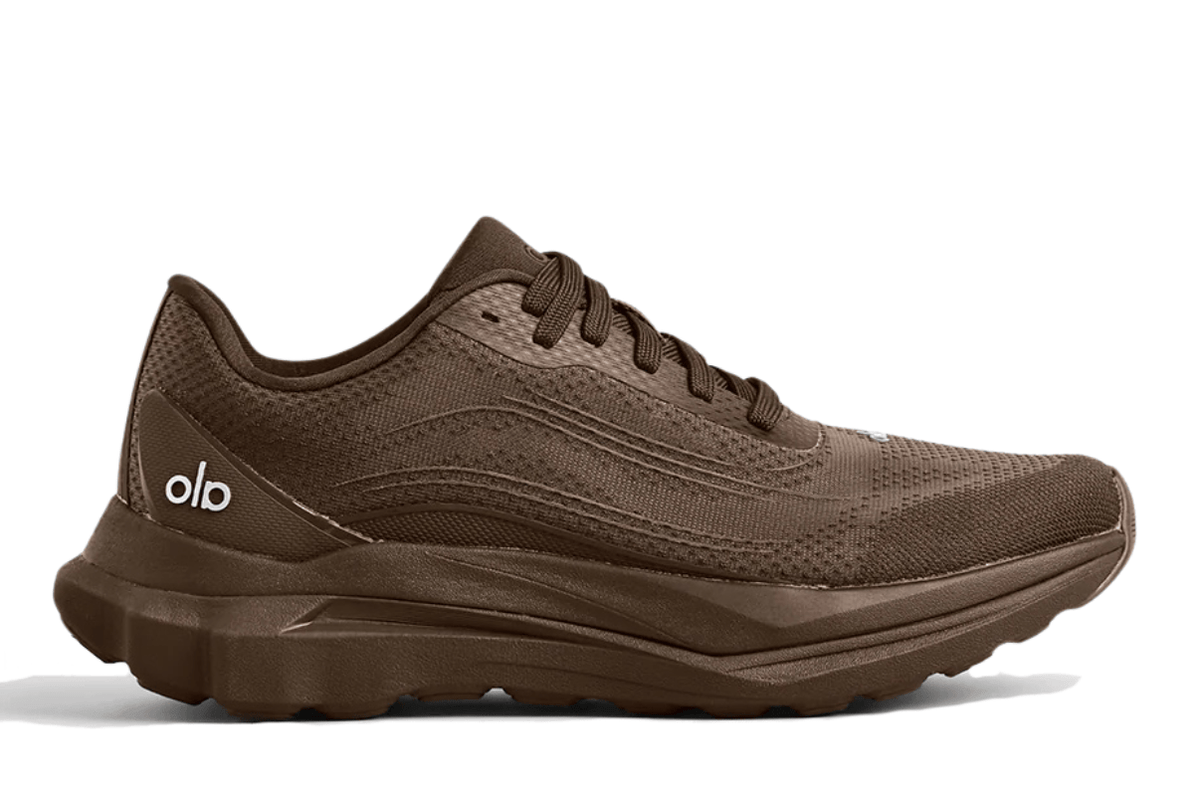 Tênis Alo Yoga ALO Runner Espresso Marrom