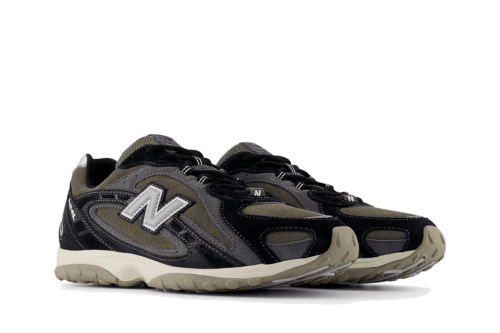 Tênis New Balance 204L Black Magnet Preto