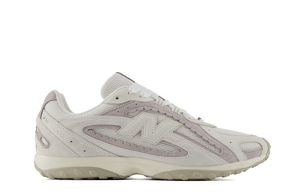 Tênis New Balance 204L Reflection Bege