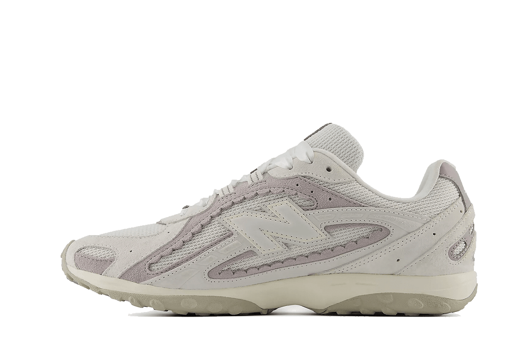 Tênis New Balance 204L Reflection Bege